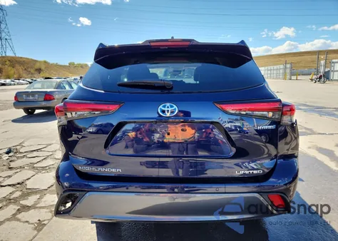 2021 Toyota Highlander Hybrid Limited z USA, uszkodzony, nr VIN 5TDXBRCH8MS054602